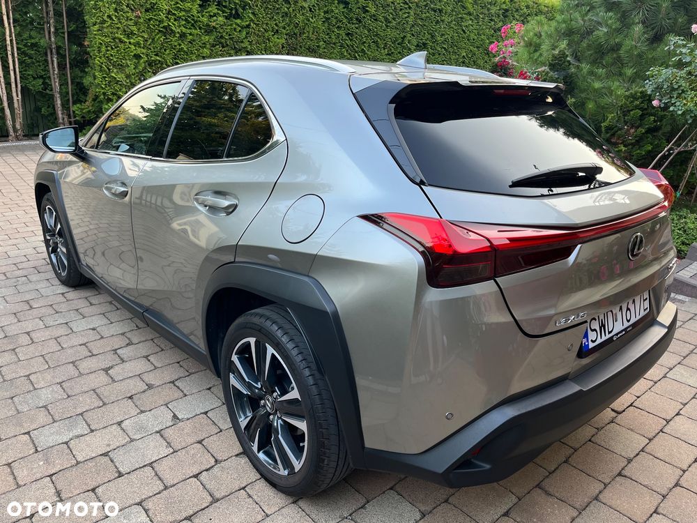 Lexus UX 200 GPF F Sport Design 2WD - 9