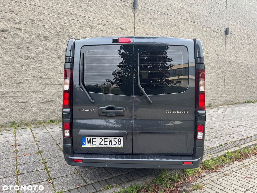 Renault Trafic 2.0 dCi - 26