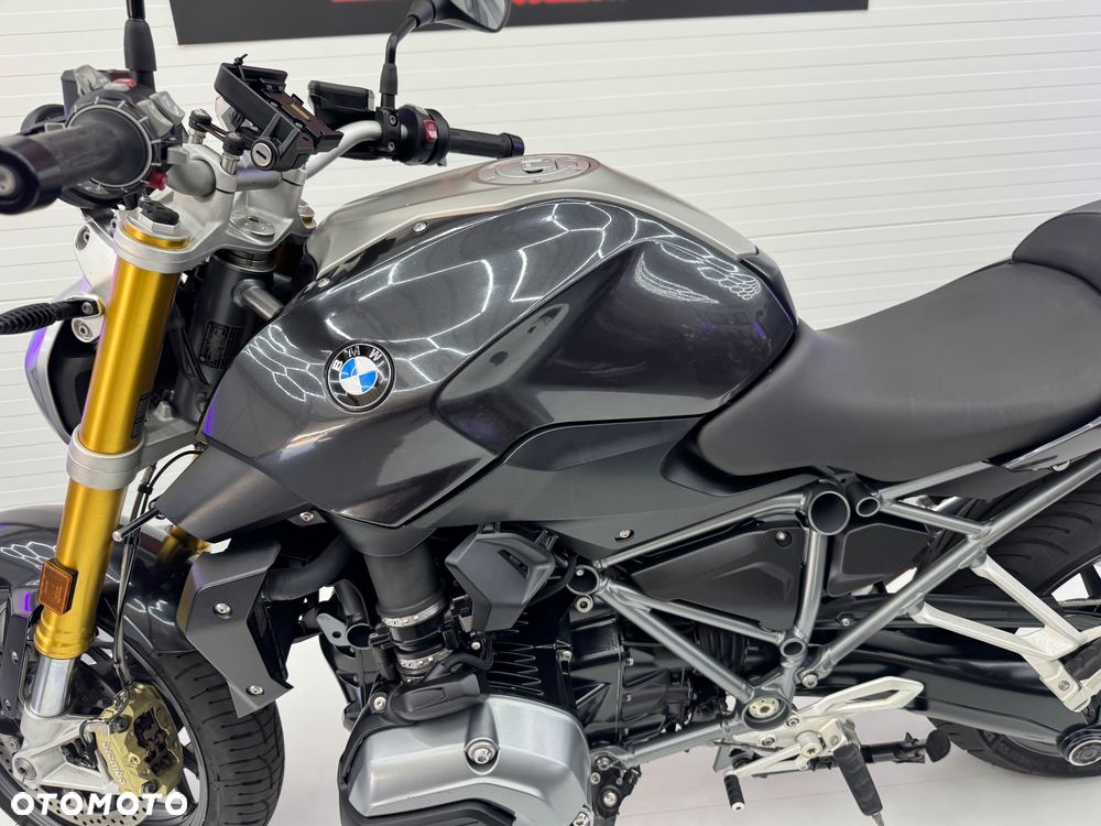 BMW R - 33