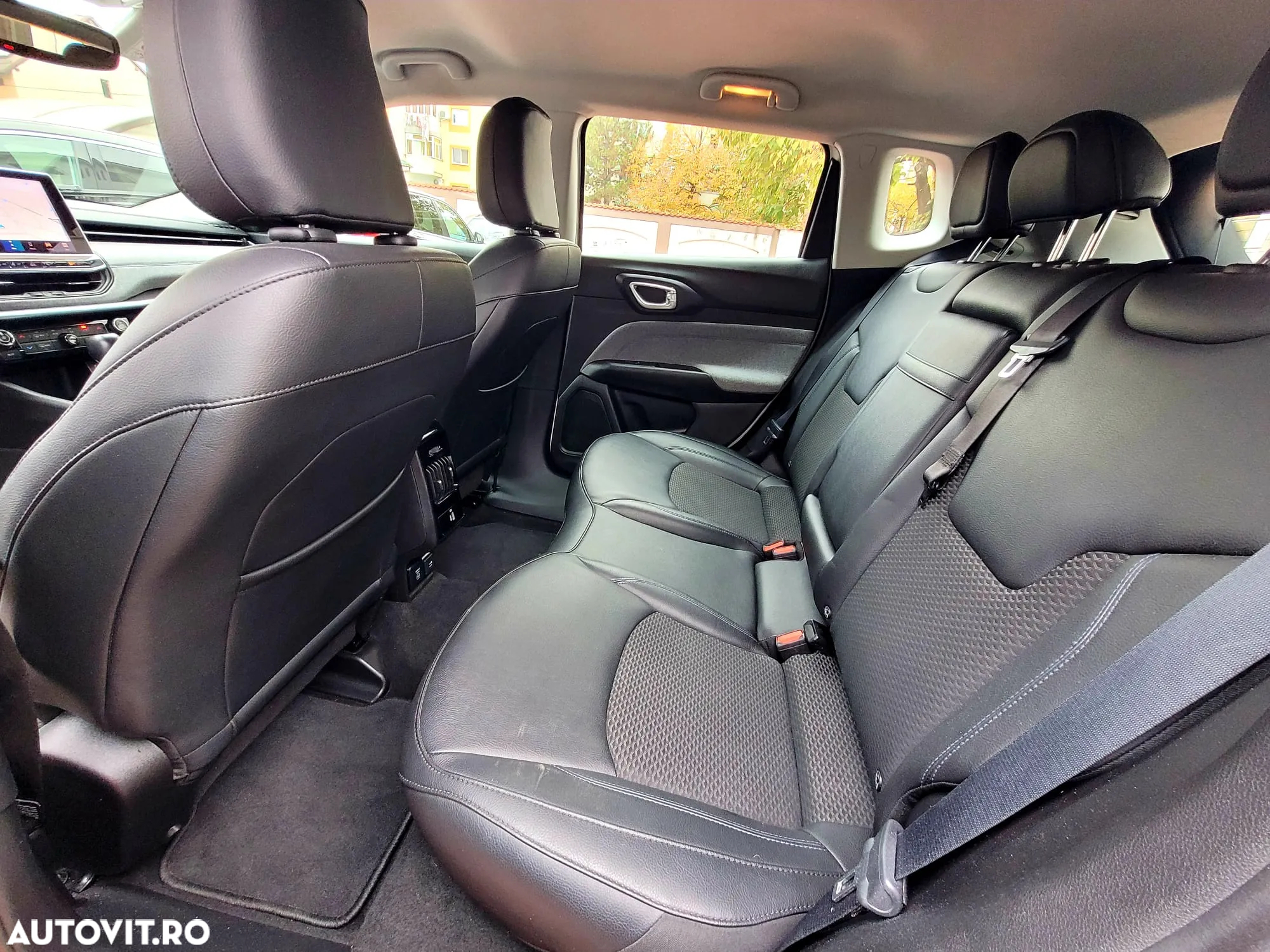 Jeep Compass - 9