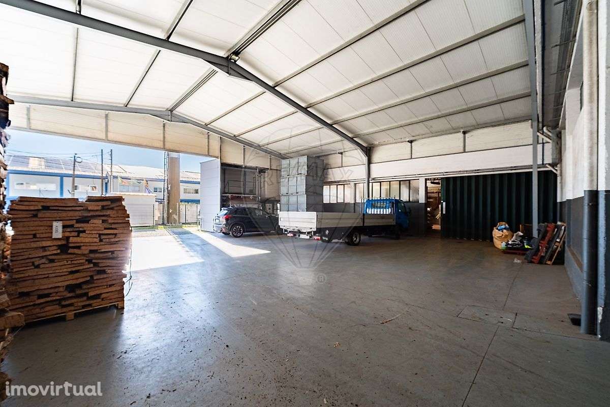 Armazém  para venda - Grande imagem: 3/37
