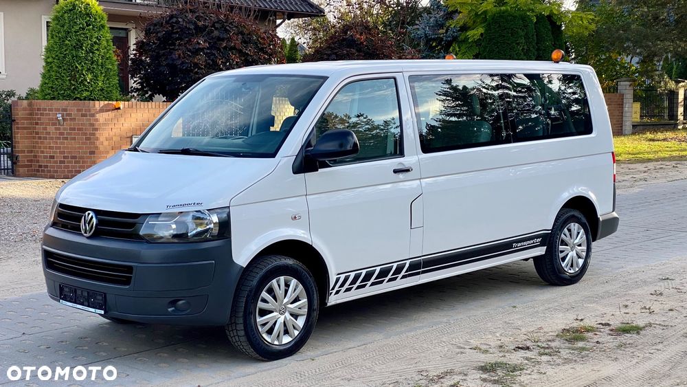 Volkswagen Transporter - 1