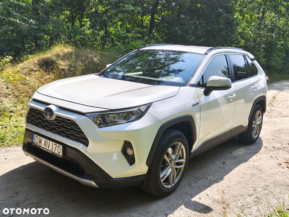 Toyota RAV4 - 1