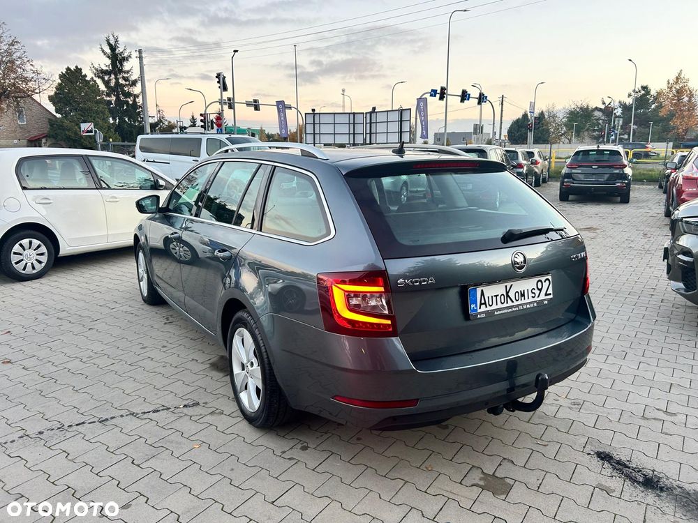 Skoda Octavia 2.0 TDI Elegance DSG - 11