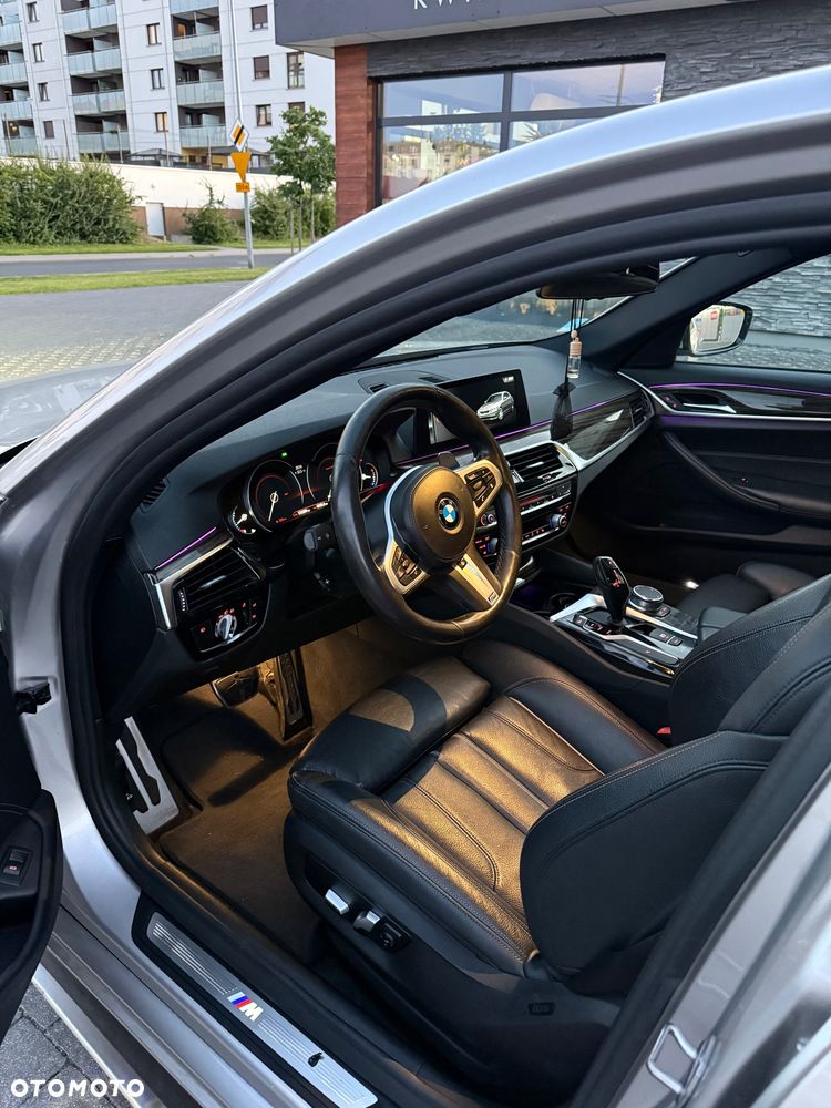 BMW Seria 5 530i M Sport sport - 10