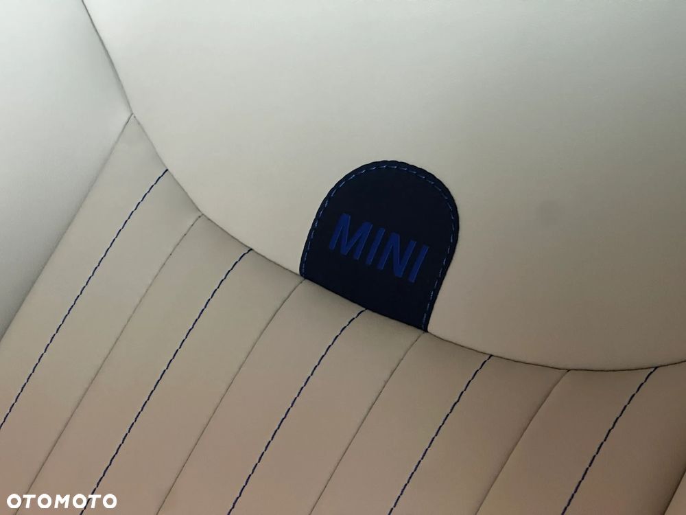 MINI Aceman E 42.5kWh Linia Favoured - 12