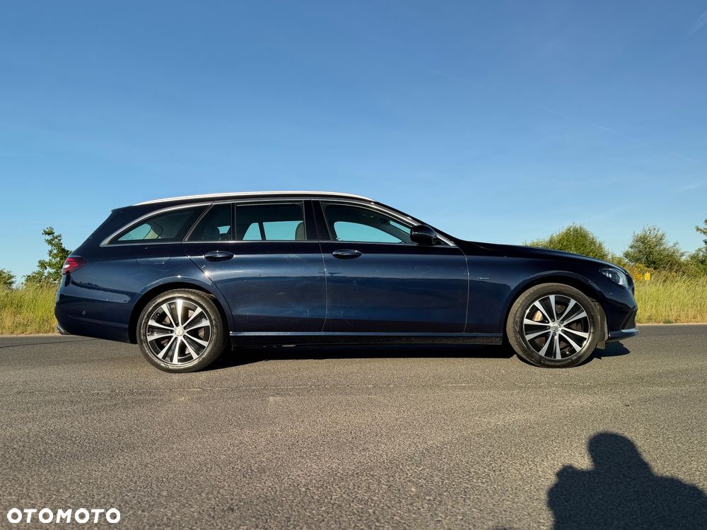 Mercedes-Benz Klasa E 300 de 4Matic 9G-TRONIC Night Edition - 6