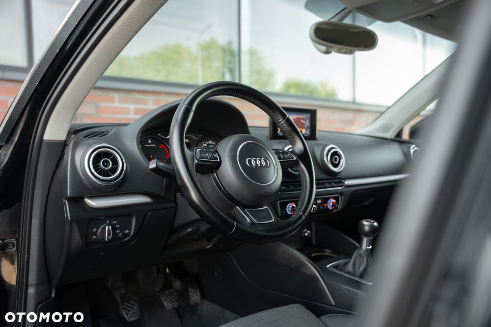 Audi A3 Sportback 2.0 TDI Attraction - 24