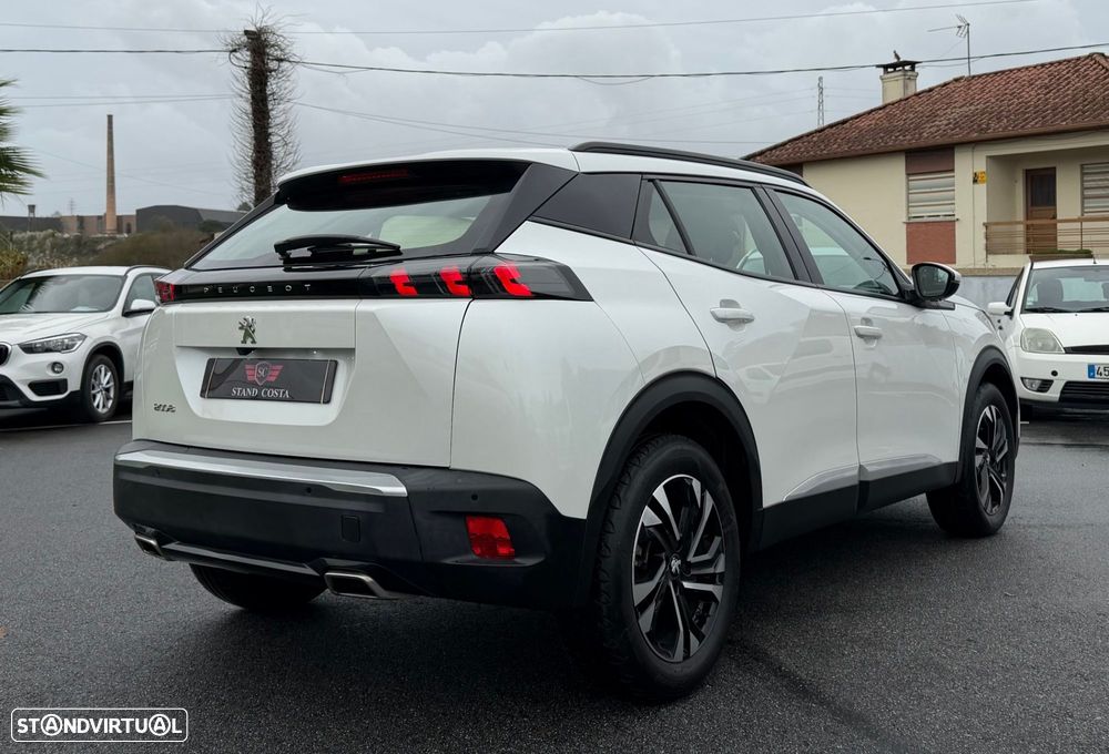 Peugeot 2008 1.2 PureTech Allure - 4