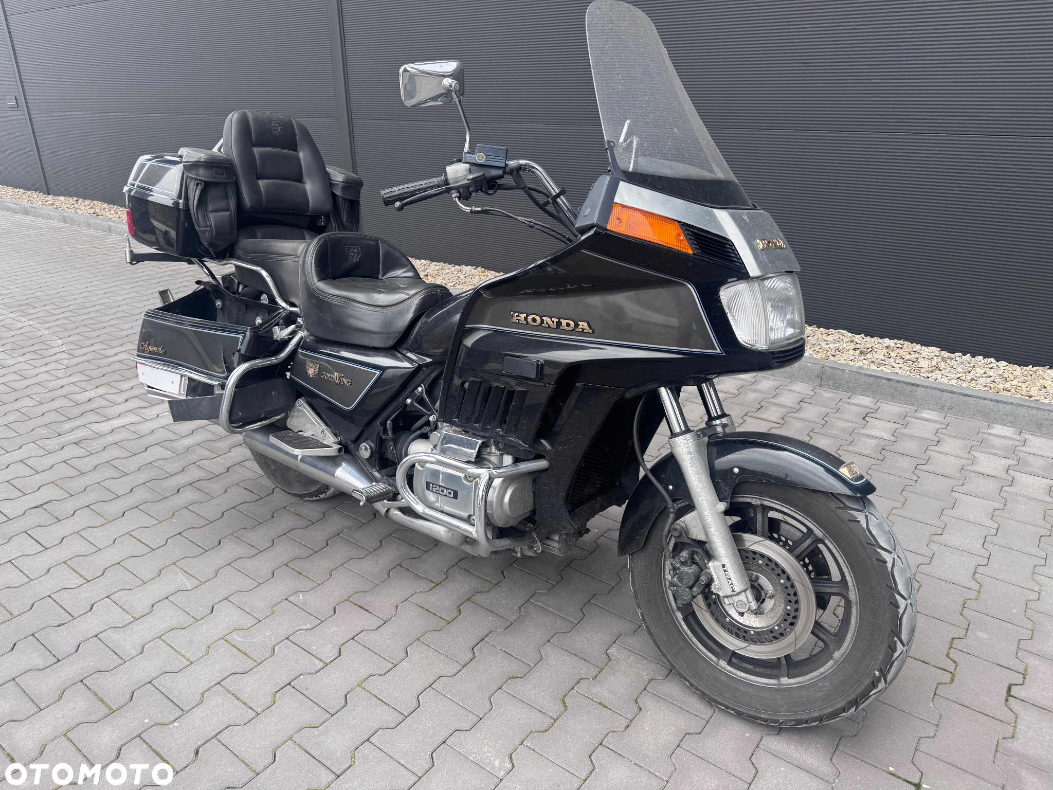 Honda GL - 10