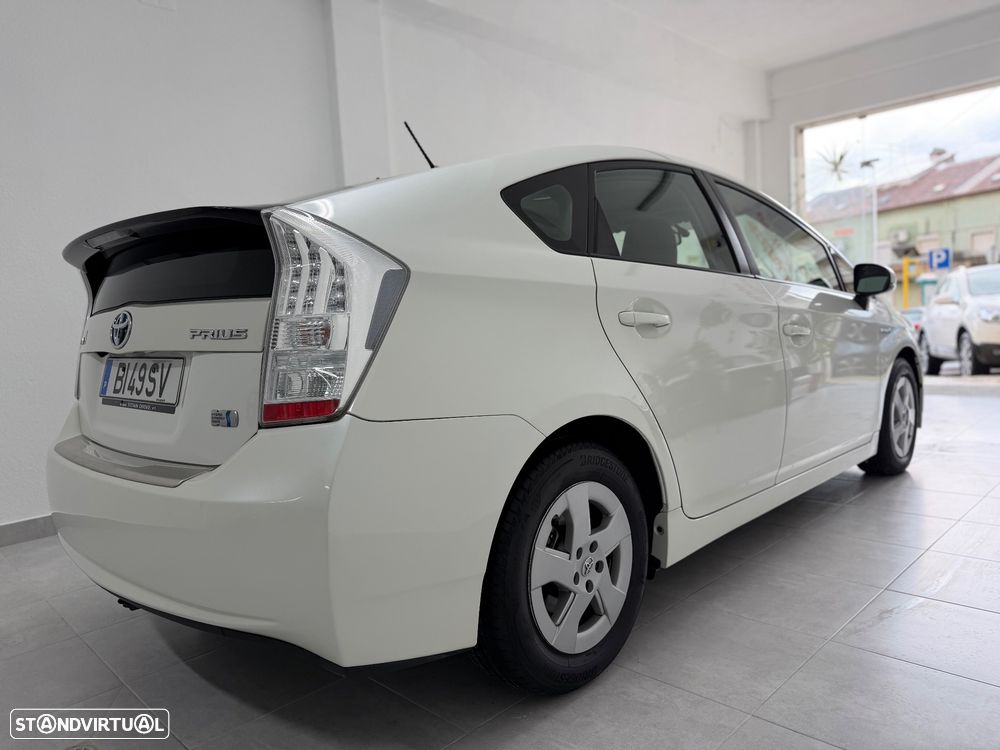 Toyota Prius 1.8 Premium +Pele+GPS+Solar - 9
