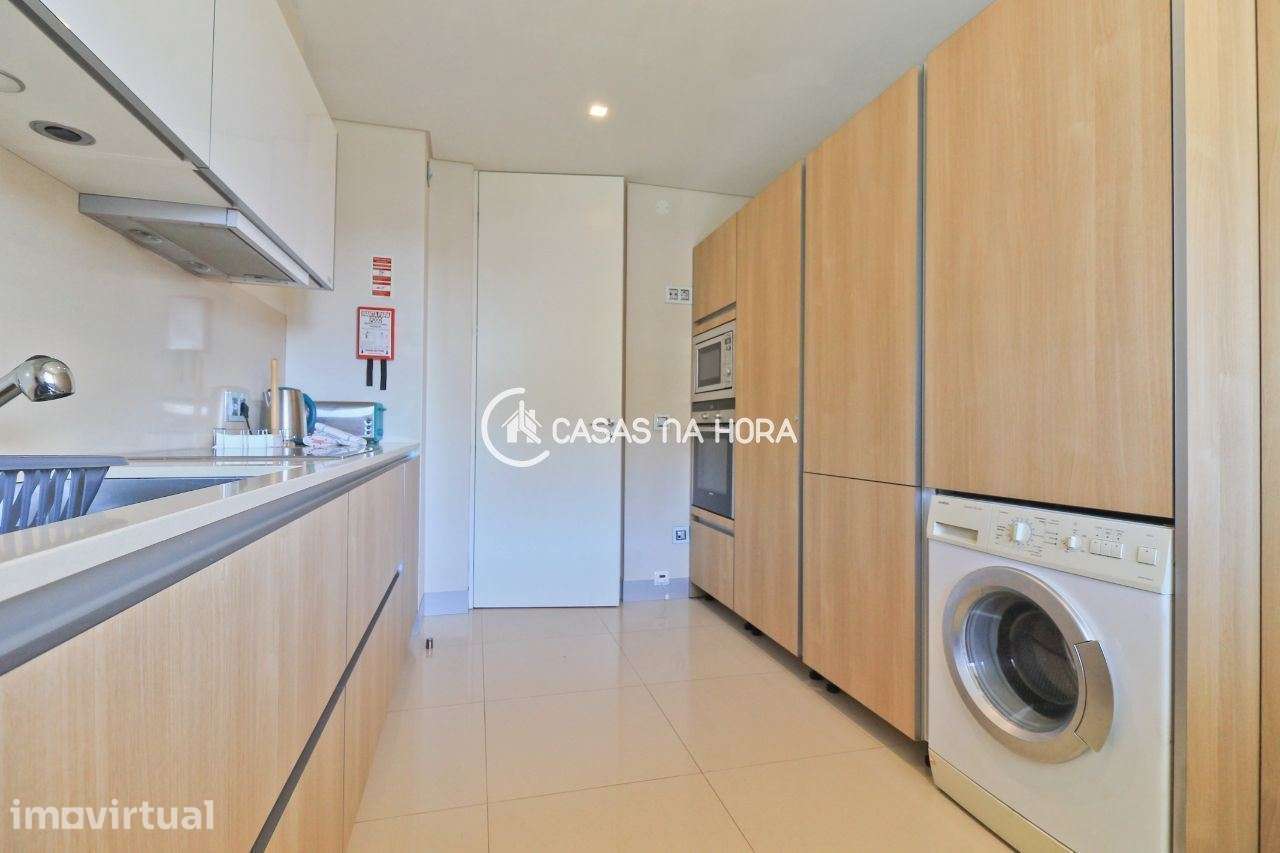 T3 de Luxo com Terraço | 2ª Linha de Mar | Box Fechada 2 viaturas - Grande imagem: 4/30