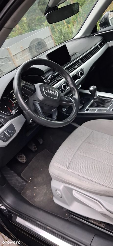 Audi A4 - 4