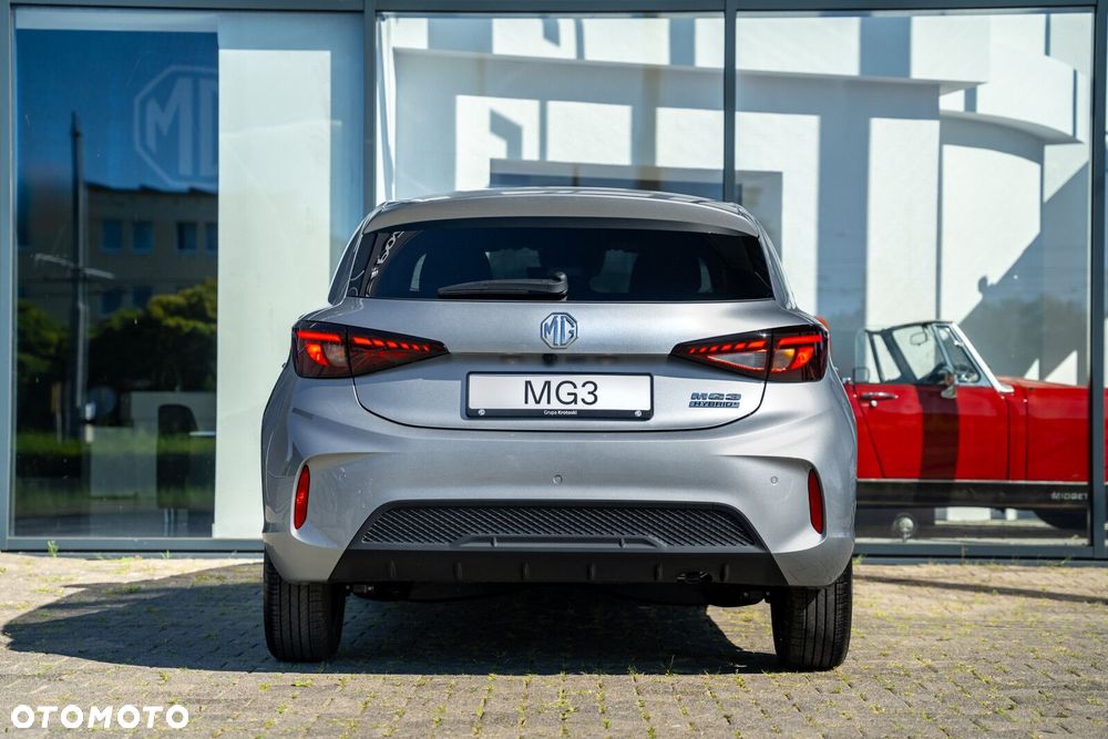 MG MG3 - 8
