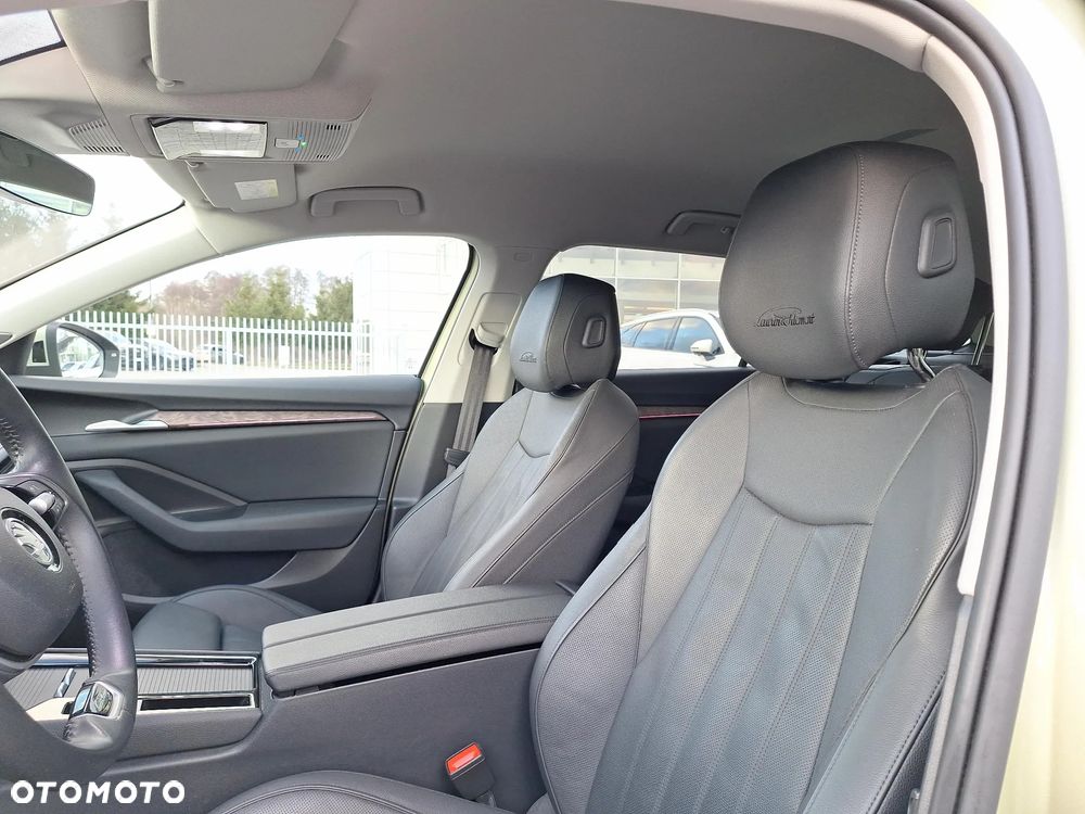 Skoda Superb 2.0 TDI SCR 4x4 L&K DSG - 11