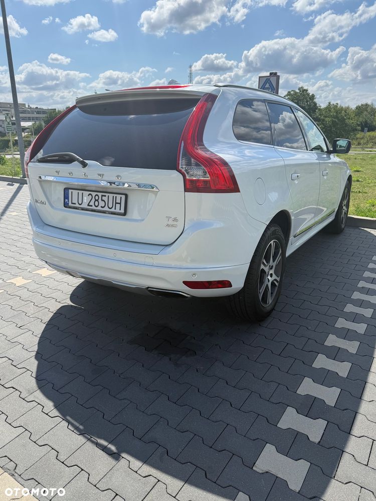 Volvo XC 60 T6 AWD Momentum - 3