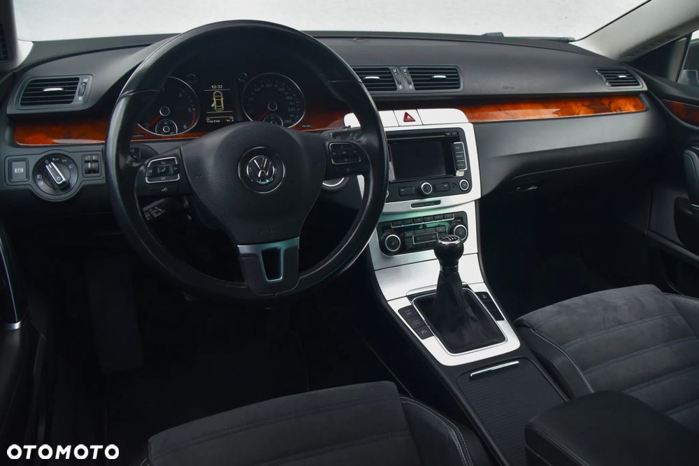 Volkswagen Passat CC 2.0 TDI - 13