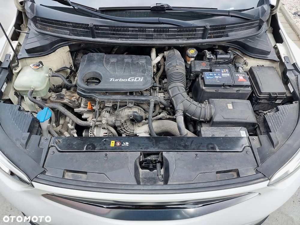 Kia Stonic - 23