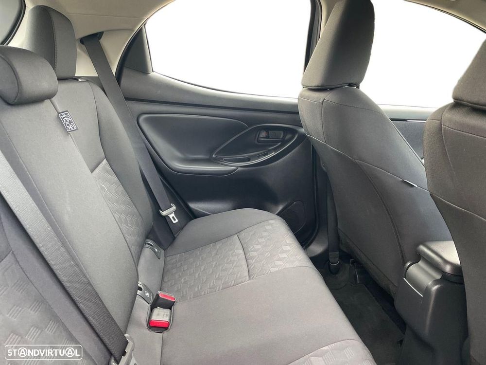 Toyota Yaris - 7