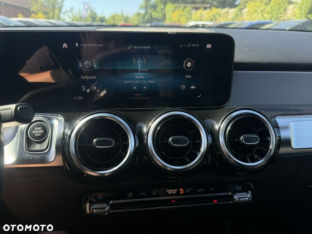 Mercedes-Benz GLB 200 7G-DCT - 13