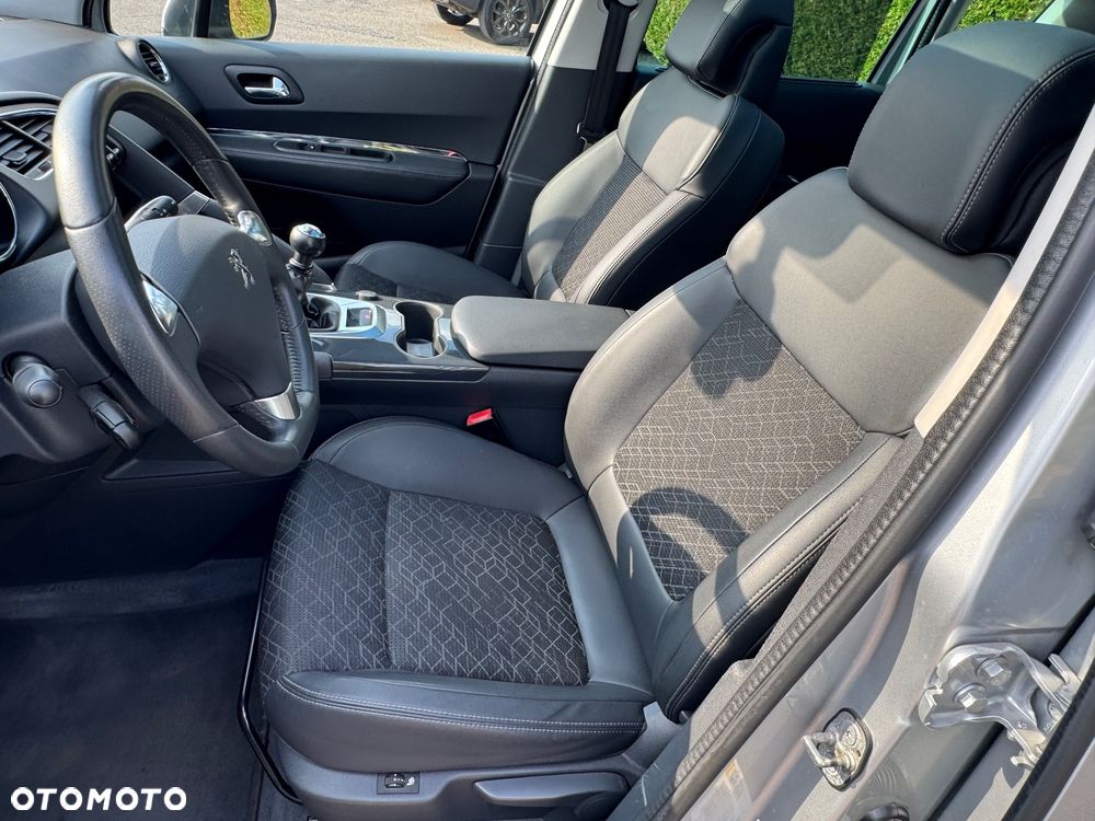 Peugeot 3008 HDi FAP 150 Platinum - 18