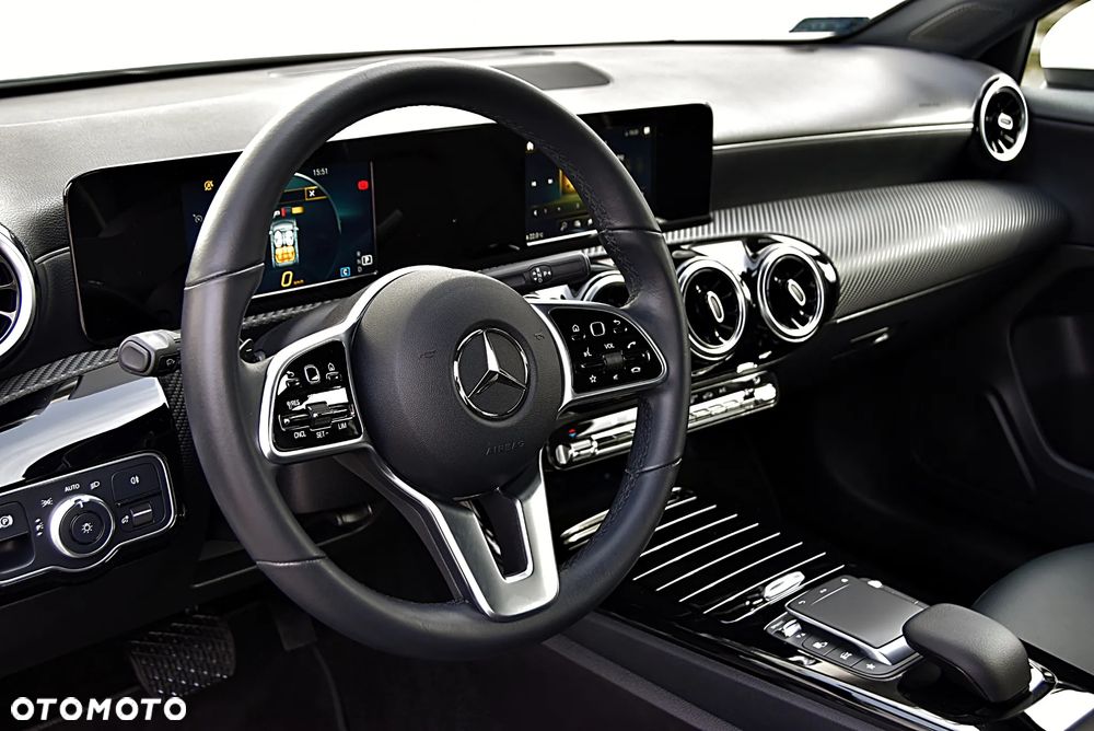 Mercedes-Benz Klasa A 200 7G-DCT - 14