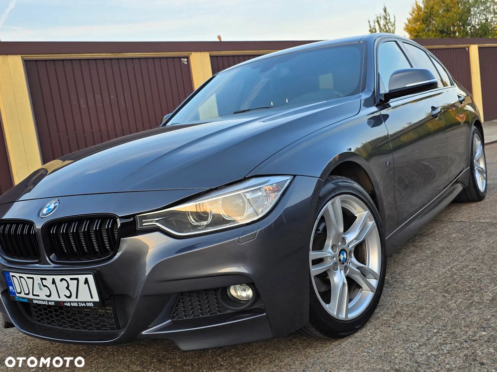 BMW Seria 3 318d DPF Edition Sport - 33