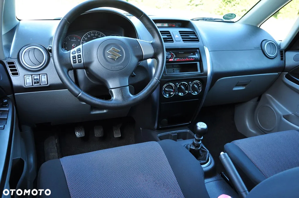 Suzuki SX4 1.9 DDiS DPF 4x2 Comfort - 36