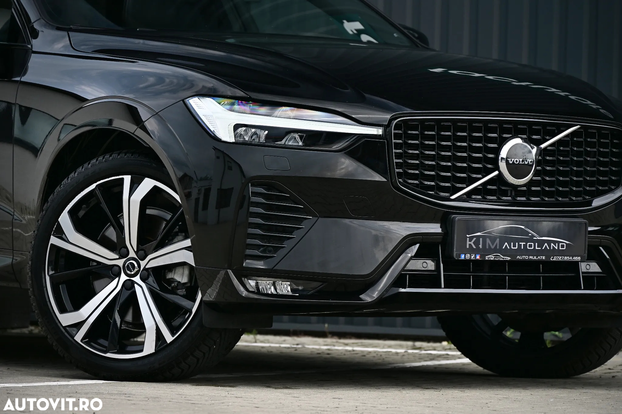 Volvo XC 60 B4 MHEV AT8 AWD R-Design - 26