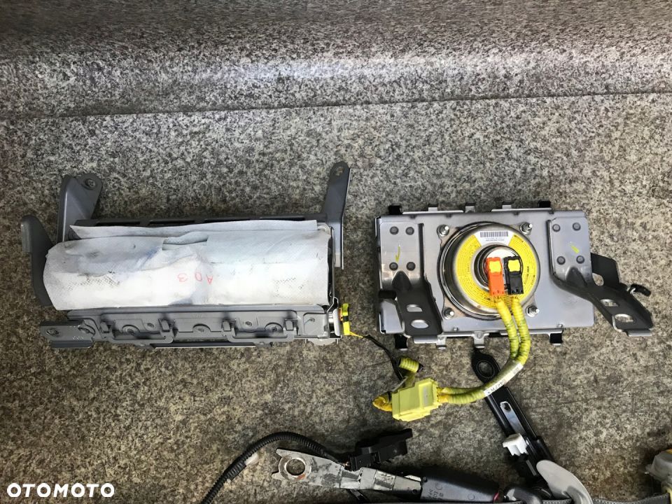 Rav4 III zestaw pasy poduszki AIRBAG modul 06 KPL - 8