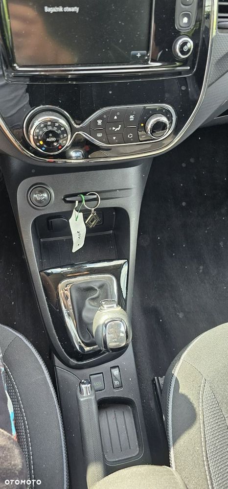 Renault Captur - 23