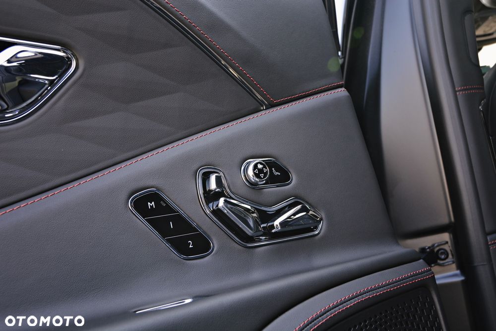 Bentley Flying Spur - 35