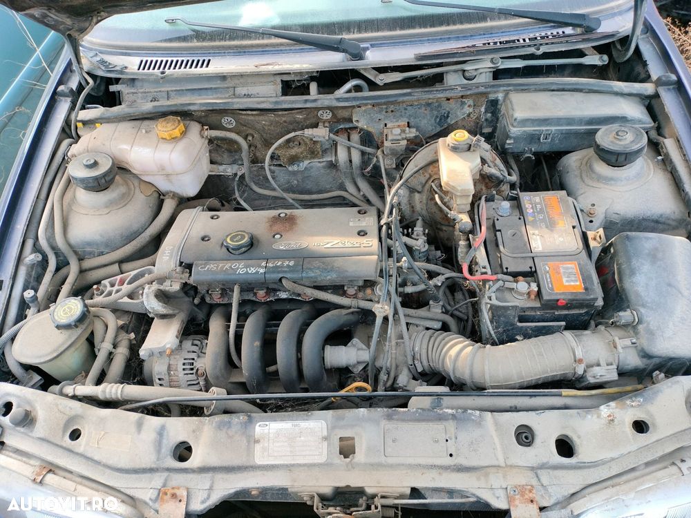 Dezmembrari  Ford FIESTA Mk 4  1995  > 2002 1.25 i 16V Benzina - 3
