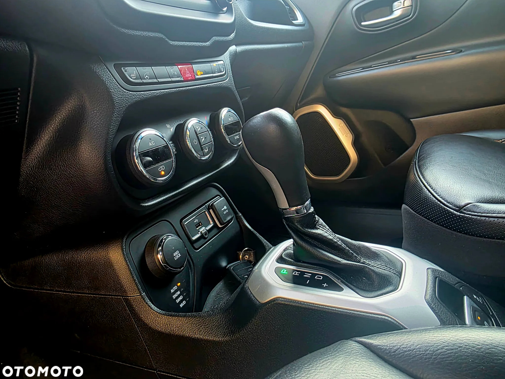Jeep Renegade 1.4 MultiAir Limited 4WD S&S - 12
