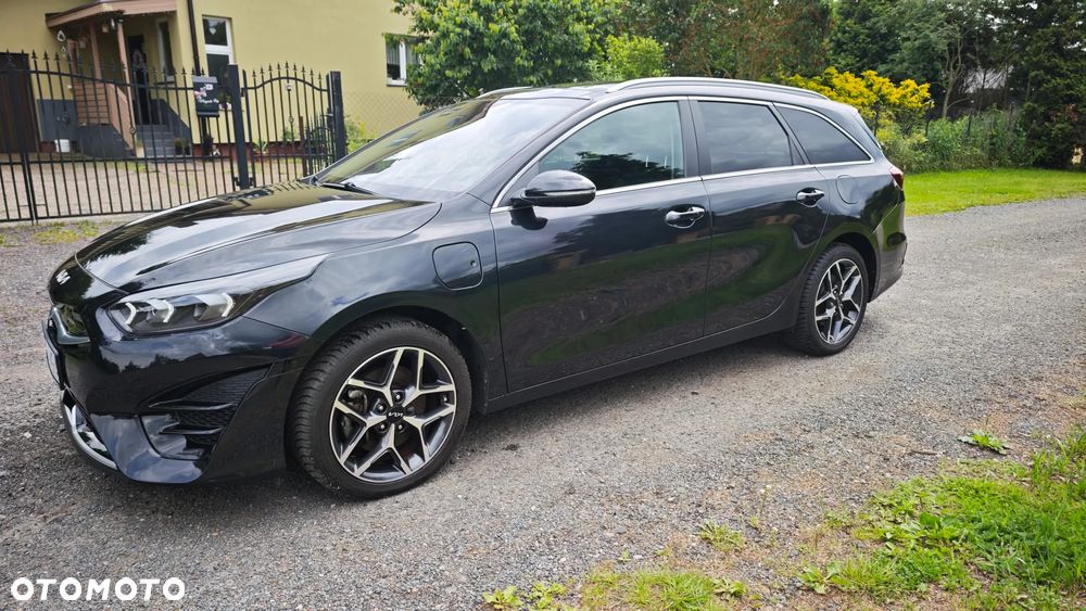Kia Ceed 1.6 GDI PHEV L DCT - 19