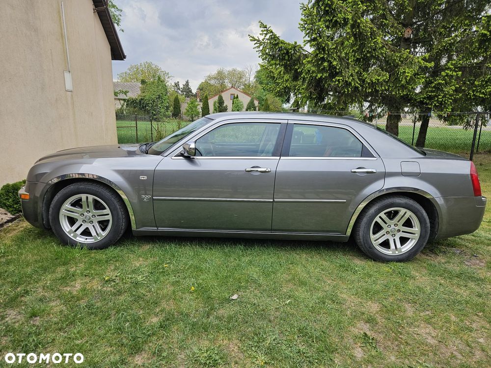 Chrysler 300C - 8