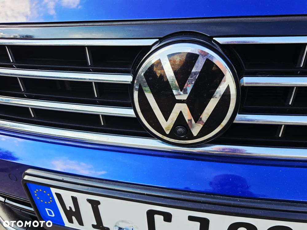 Volkswagen Passat - 11