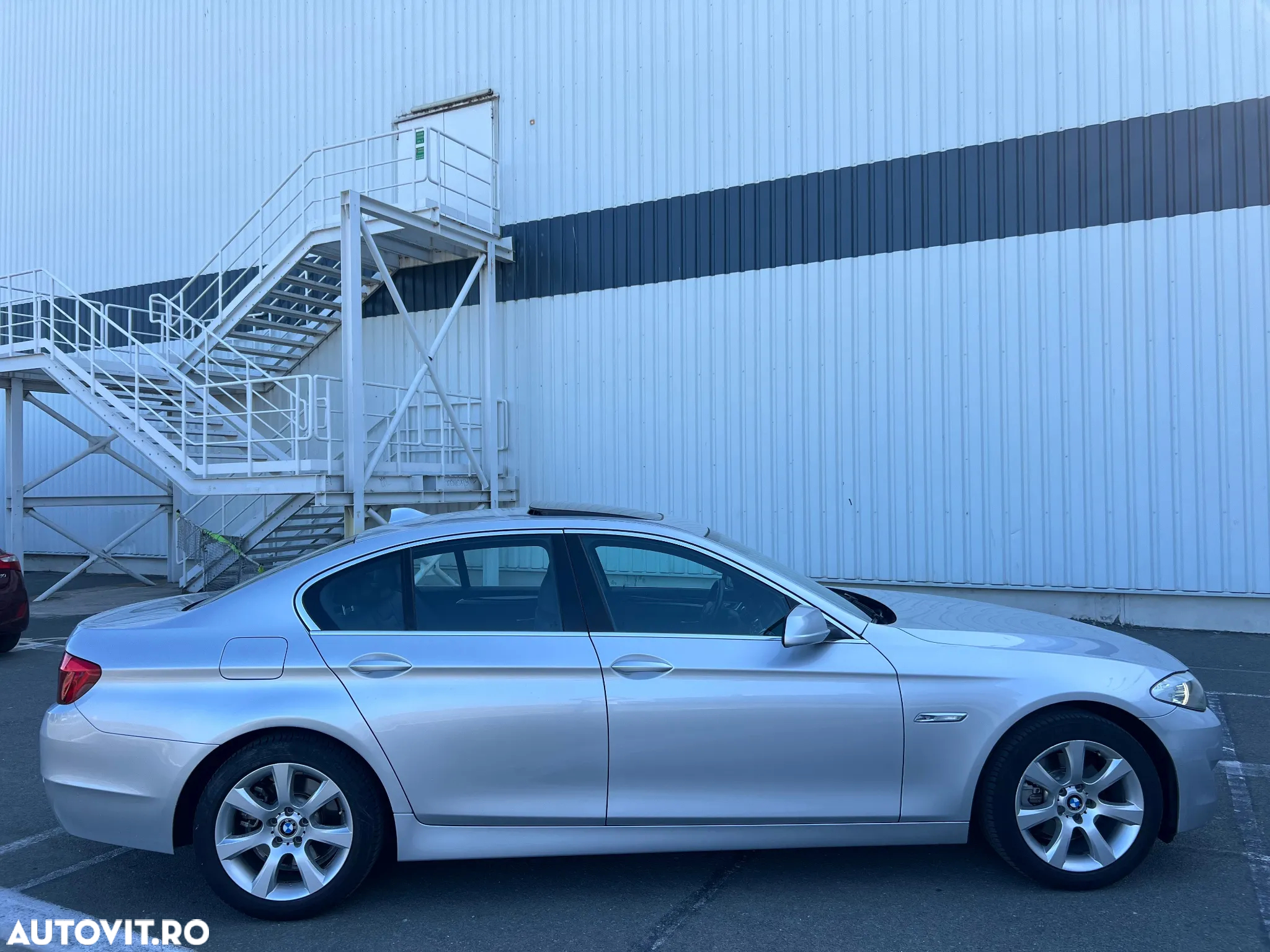 BMW Seria 5 520d - 10