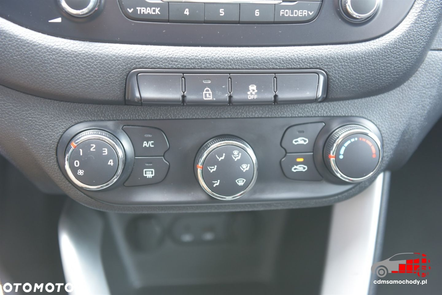 Kia Ceed - 21