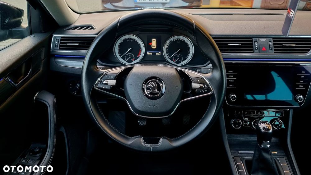 Skoda Superb 2.0 TDI SCR Style - 8