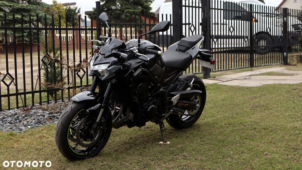 Kawasaki Z 900 - 12