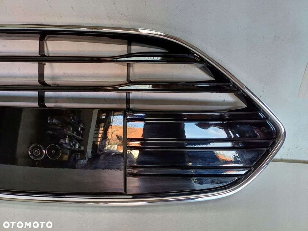 kratka środkowa zderzaka ford b-max 12-17 - 6