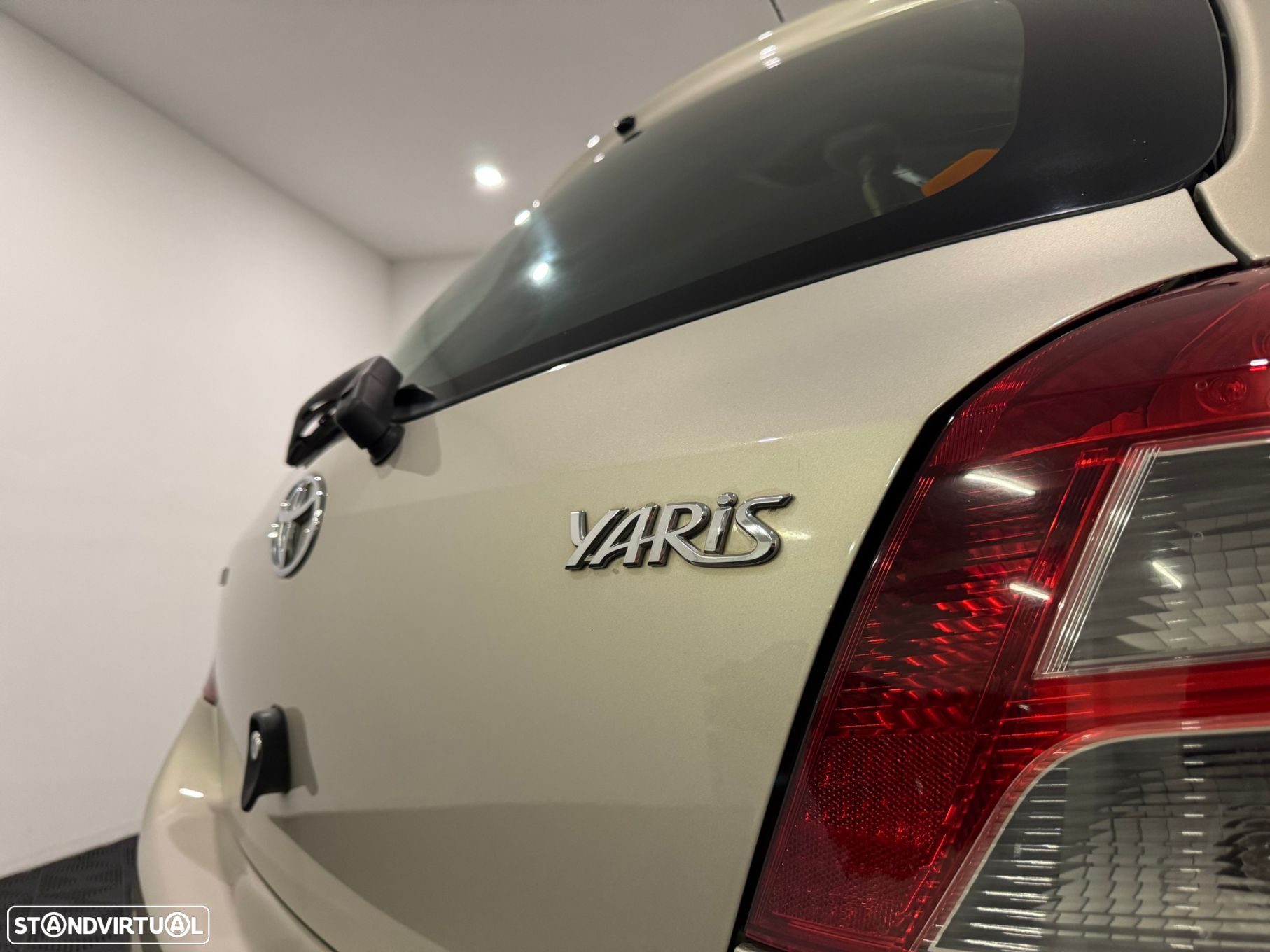 Toyota Yaris 1.33 VVT-i Comfort+AC - 19