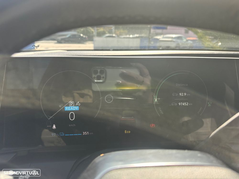 Renault Mégane E-Tech EV60 Iconic - 32