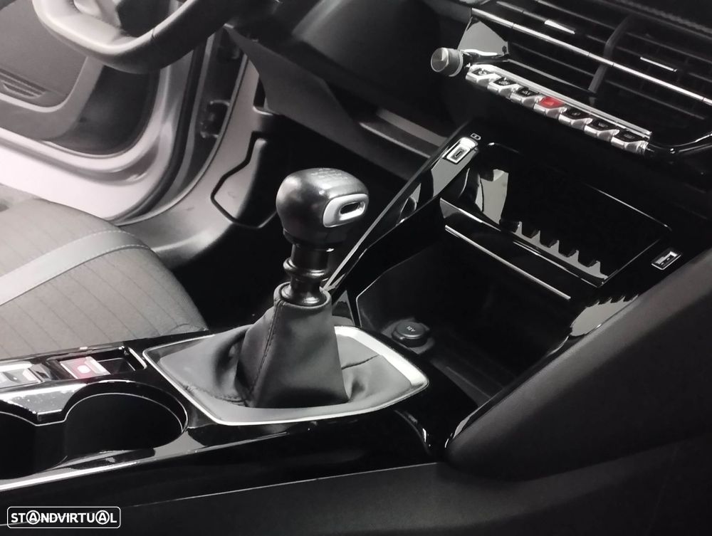 Peugeot 2008 1.2 PureTech Allure - 9