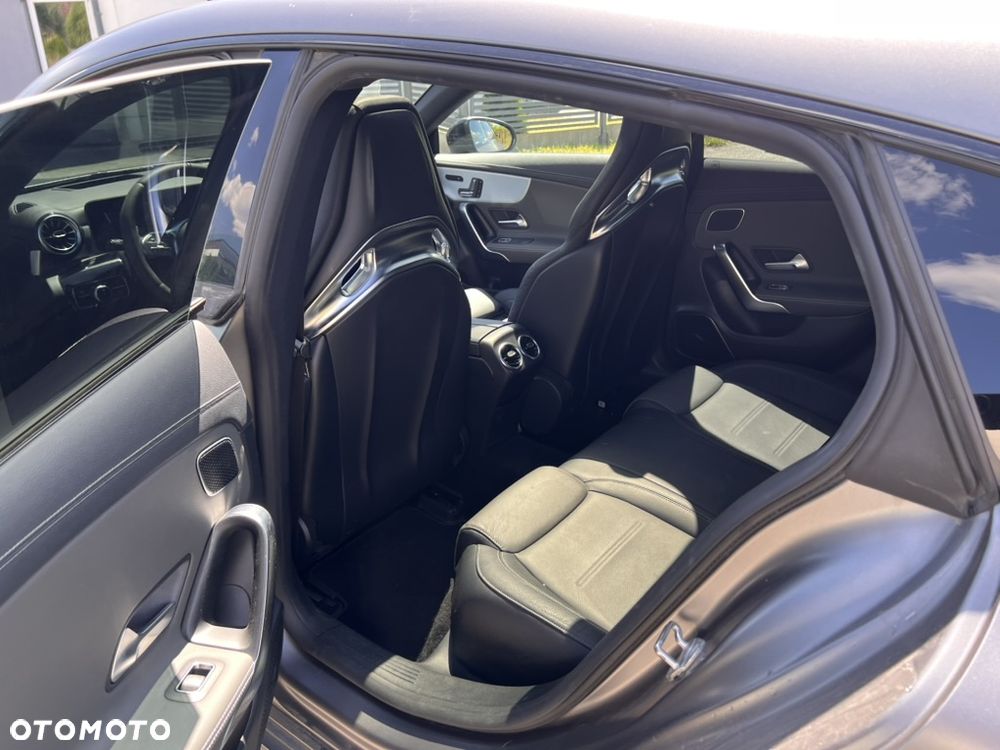 Mercedes-Benz CLA - 14