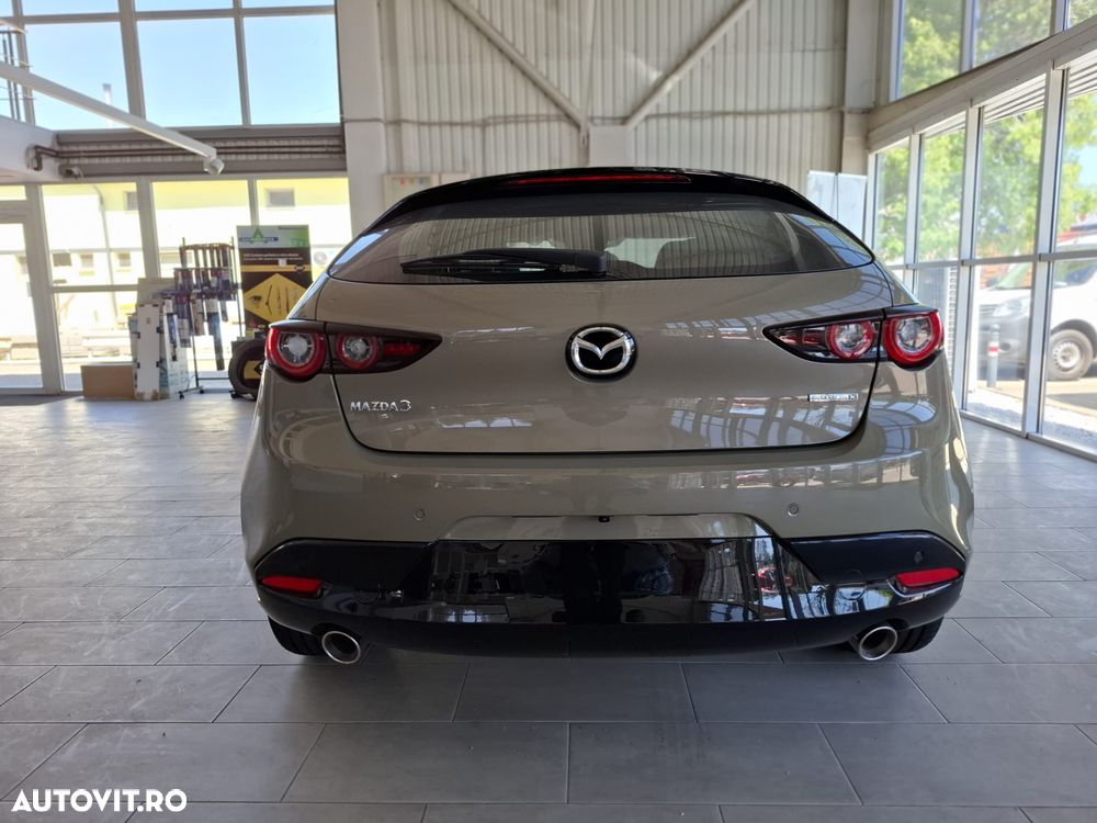 Mazda 3 e-Skyactiv X186 AT MHEV Center-Line - 4