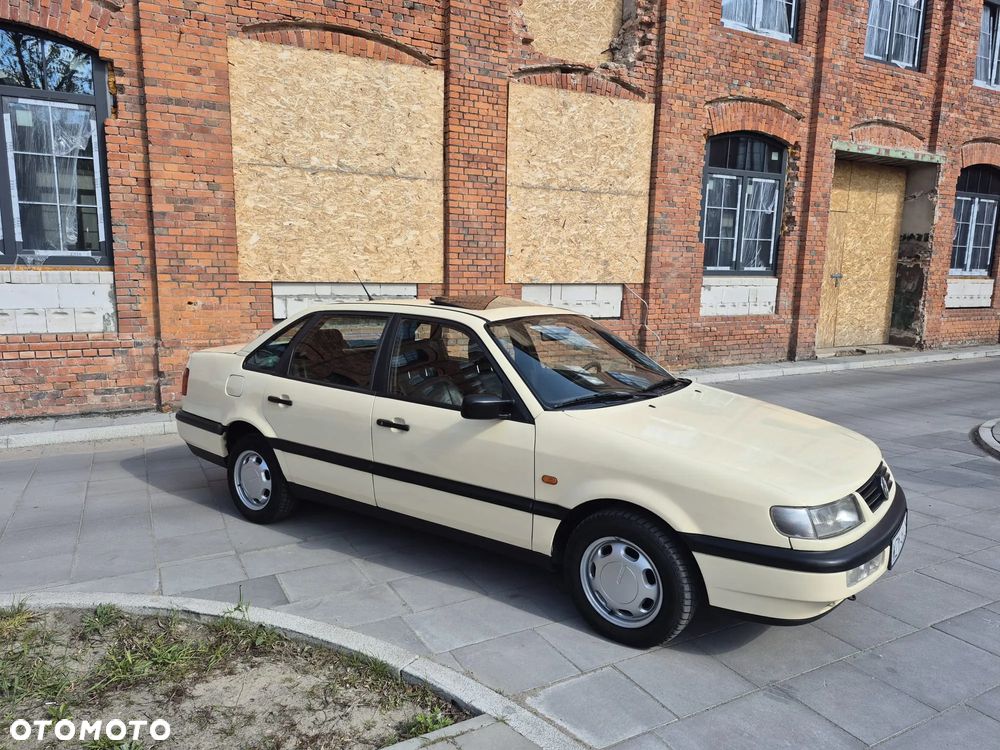 Volkswagen Passat 1.9 TDI CL - 3