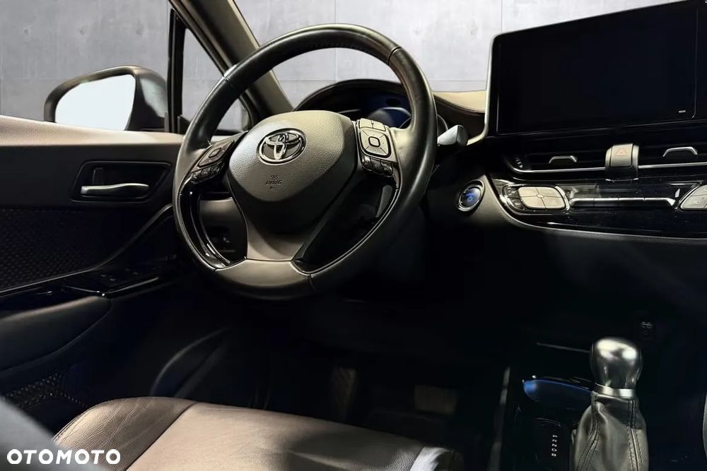 Toyota C-HR - 15
