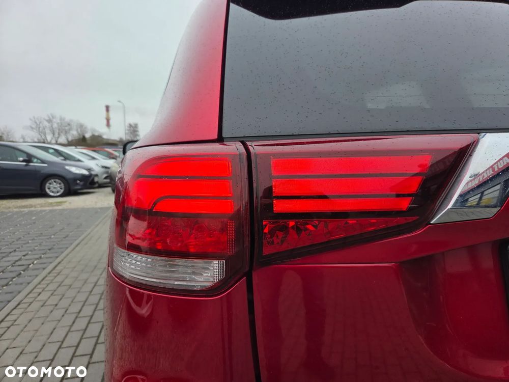 Mitsubishi Outlander - 9